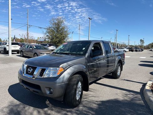 Used 2019 Nissan Frontier SV w/ Value Truck Package image 3