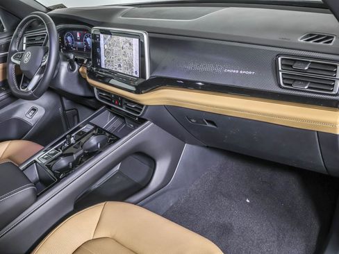 New 2026 Volkswagen Atlas Cross Sport SEL AWD/4WD image 43