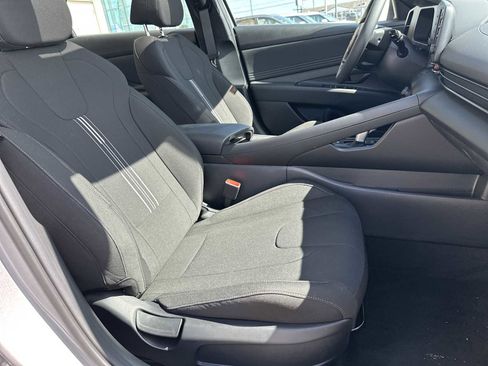New 2026 Hyundai Elantra SEL Sport Premium image 25