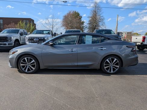 Used 2023 Nissan Maxima SV w/ Floor Mat Group FWD image 7