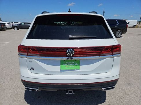 Used 2024 Volkswagen Atlas SE FWD image 6