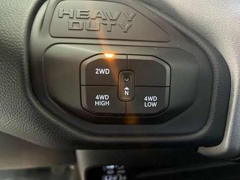 Used 2026 RAM 2500 Laramie AWD/4WD image 52