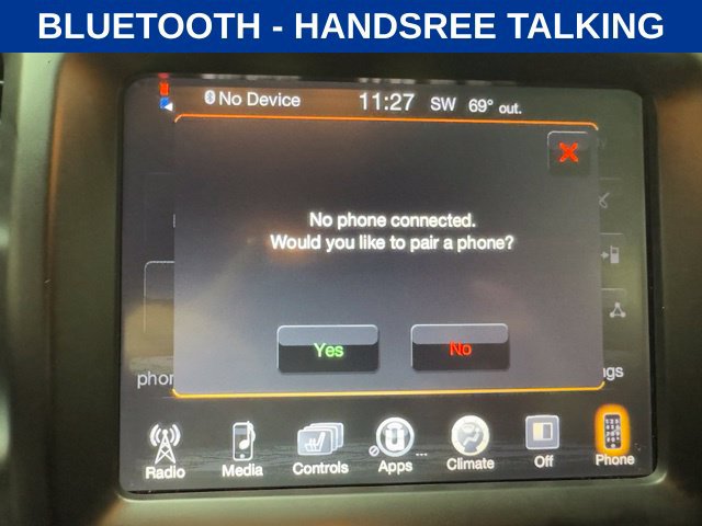 Used 2015 Jeep Cherokee Latitude w/ Cold Weather Group AWD/4WD image 35