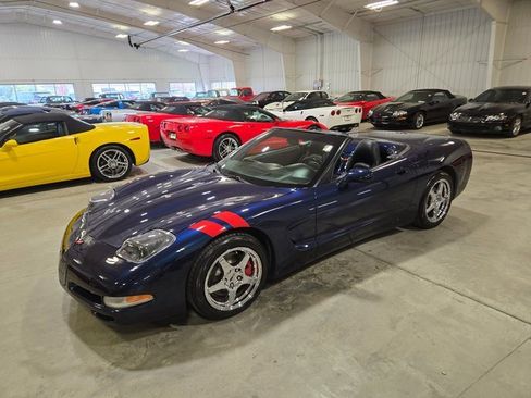 Used 1999 Chevrolet Corvette Convertible w/ Memory Pkg image 1