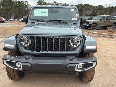 New 2026 Jeep Gladiator Sport image 3