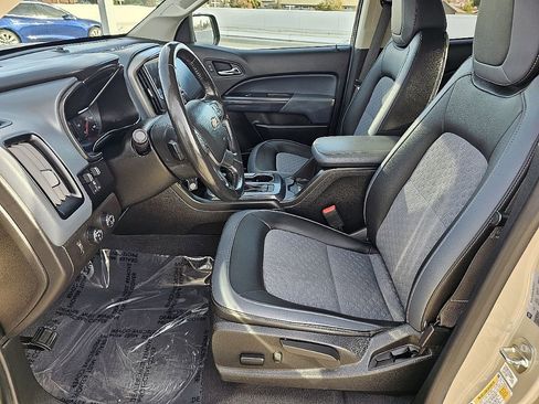 Used 2022 Chevrolet Colorado Z71 w/ Safety Package image 25