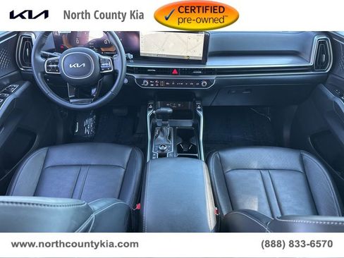 Certified 2025 Kia Sorento S image 7