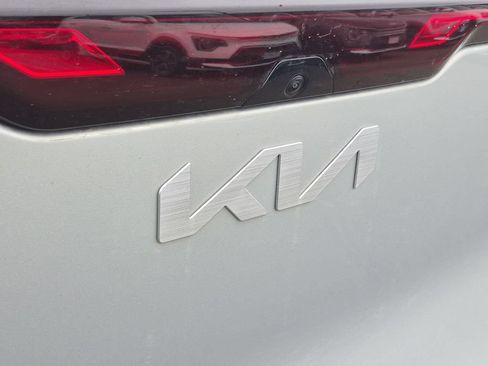 New 2027 Kia Seltos LX FWD image 31
