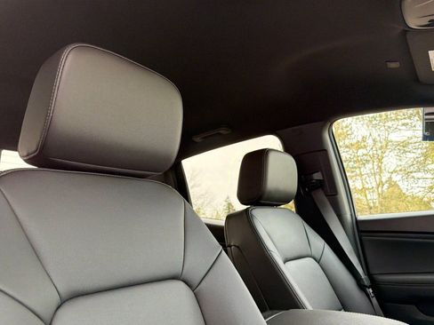 New 2026 GMC Canyon Elevation w/ Convenience Package image 14