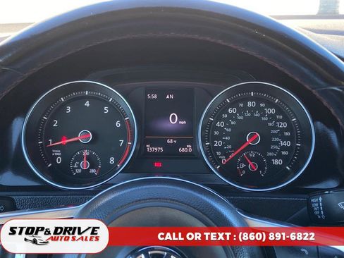 Used 2015 Volkswagen Golf 4-Door image 15