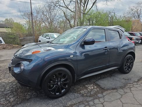Used 2013 Nissan Juke SV w/ Midnight Edition FWD image 2