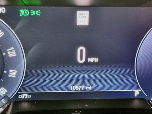 Used 2025 Alfa Romeo Tonale w/ Premium Package AWD/4WD image 19