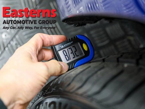 Used 2022 Dodge Challenger R/T Scat Pack w/ Scat Pack Stripe image 26