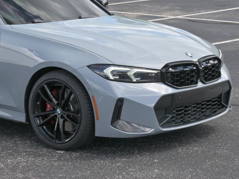 Used 2024 BMW 330i Sedan w/ M Sport Package RWD image 31