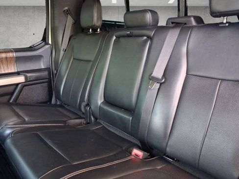 Used 2019 Ford F150 Lariat w/ Equipment Group 502A Luxury AWD/4WD image 28