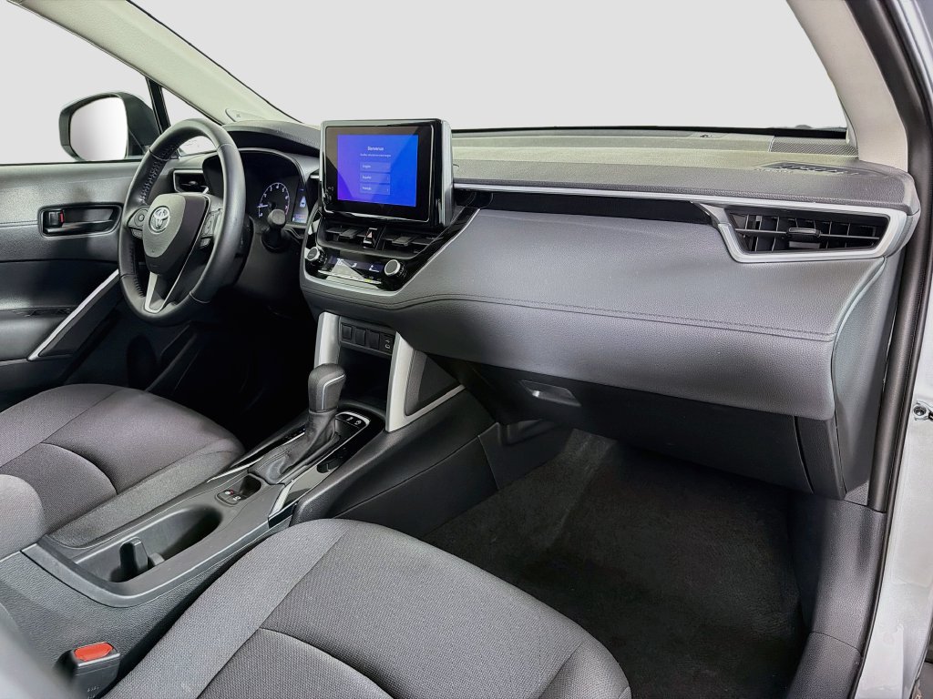 Used 2023 Toyota Corolla Cross LE w/ Moonroof Package AWD/4WD image 31