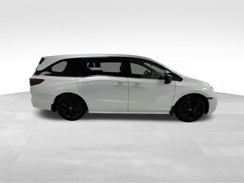 Used 2024 Honda Odyssey Sport image 8