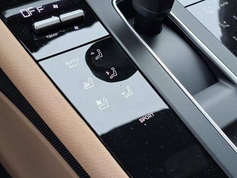 New 2026 Porsche Macan image 33