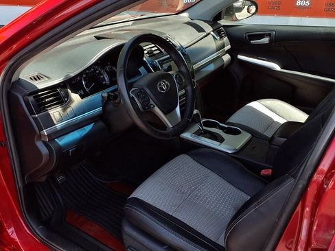 Used 2014 Toyota Camry SE FWD image 15