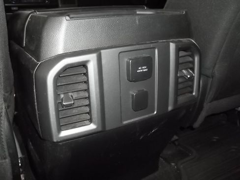 Used 2016 Ford F150 XLT w/ Equipment Group 302A Luxury AWD/4WD image 16