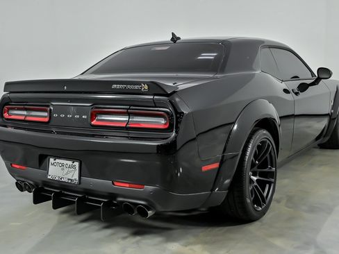 Used 2023 Dodge Challenger R/T Scat Pack RWD image 9