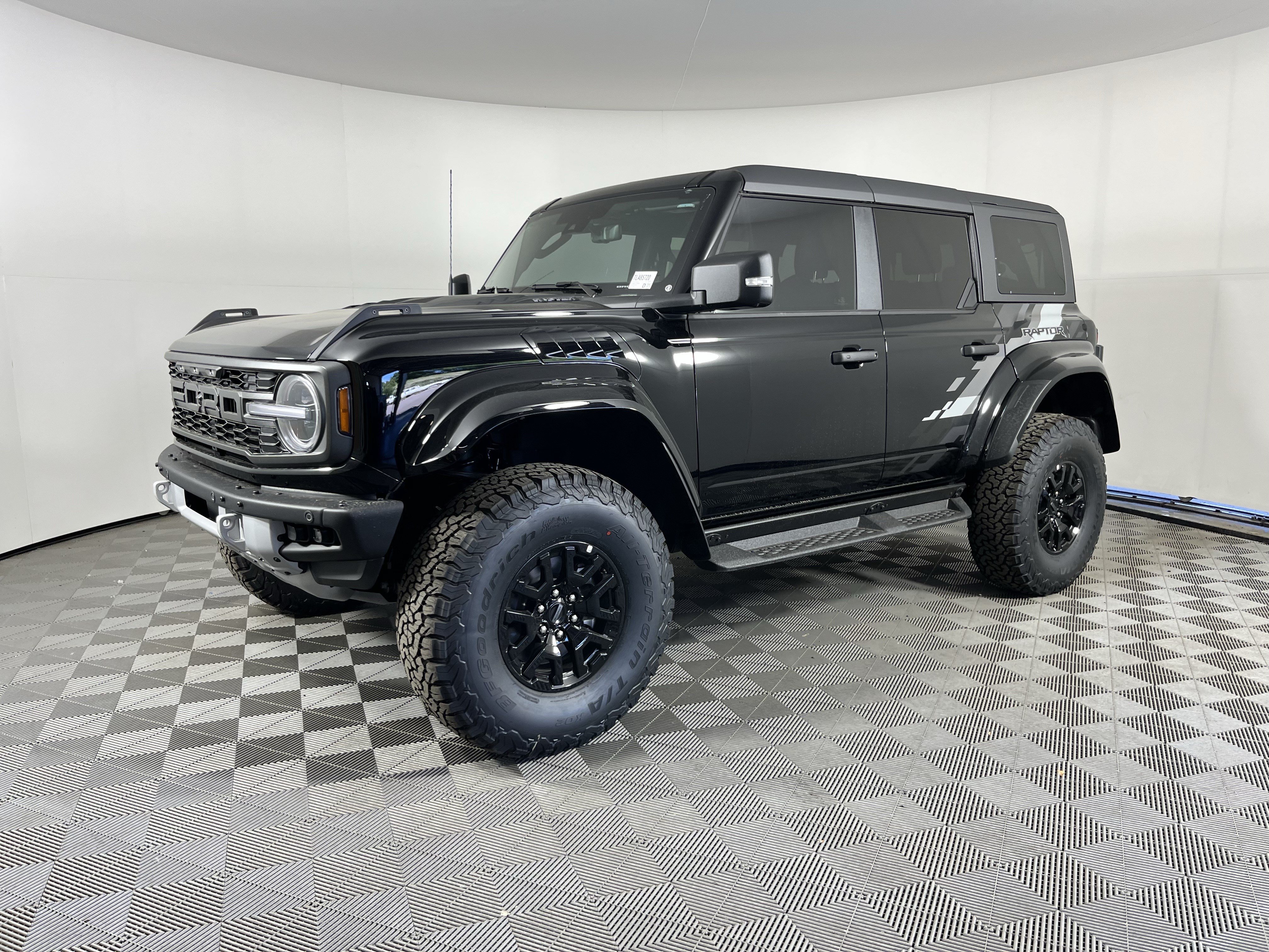 New 2026 Ford Bronco Raptor w/ Interior Carbon Fiber Pack AWD/4WD image 21