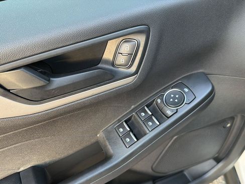 Used 2022 Ford Escape SE w/ SE Sport Appearance Package FWD image 32