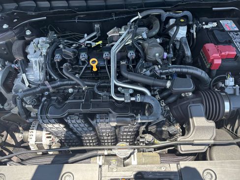 Used 2025 Nissan Altima 2.5 SV FWD image 28