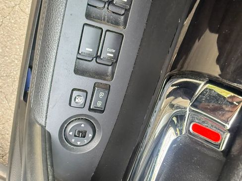 Used 2013 Kia Sorento LX w/ Convenience Pkg image 25