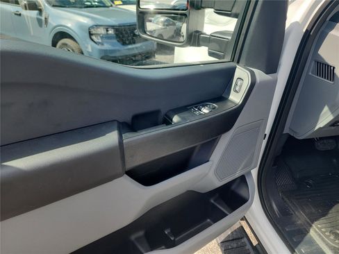 New 2025 Ford F250 XL w/ XL Chrome Package AWD/4WD image 10