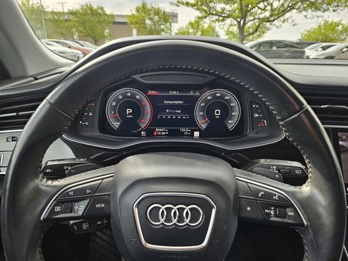 Used 2019 Audi Q8 Prestige w/ Adaptive Chassis Package AWD/4WD image 26