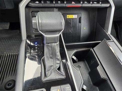 Used 2023 Toyota Tundra Platinum image 17