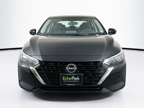 Used 2024 Nissan Sentra SV FWD image 2