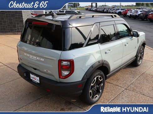Used 2024 Ford Bronco Sport Outer Banks w/ Tech Package AWD/4WD image 6