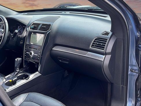 Certified 2018 Ford Explorer Sport AWD/4WD image 15