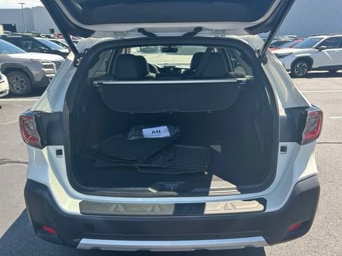 Used 2024 Subaru Outback Limited AWD/4WD image 10