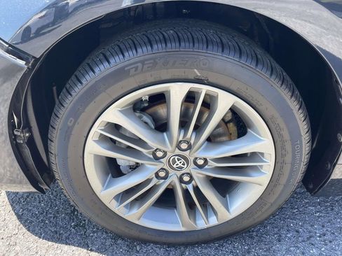 Used 2017 Toyota Camry SE image 8