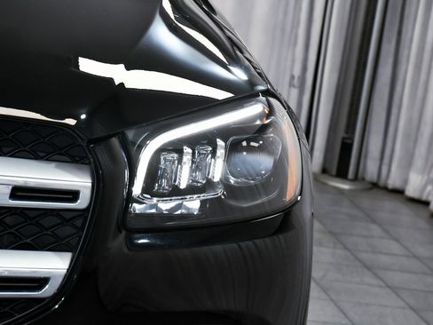 Used 2023 Mercedes-Benz GLS 450 4MATIC image 91