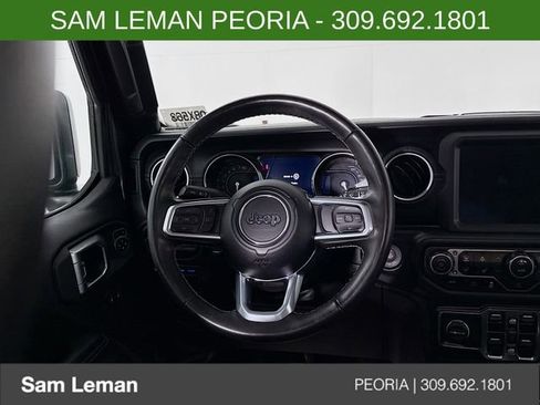 Used 2022 Jeep Wrangler Unlimited Sahara w/ Cold Weather Group image 11