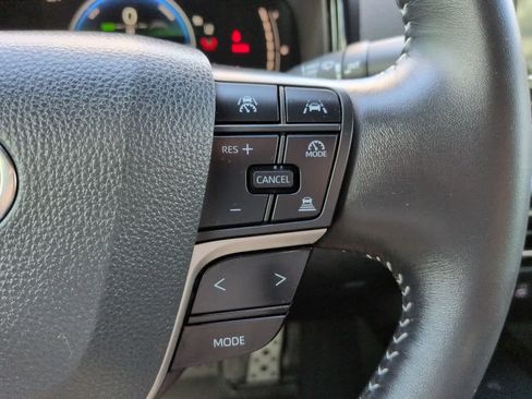 Used 2026 Toyota Camry SE FWD image 23
