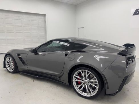 Used 2016 Chevrolet Corvette Z06 w/ 2LZ Preferred Equipment Group image 7