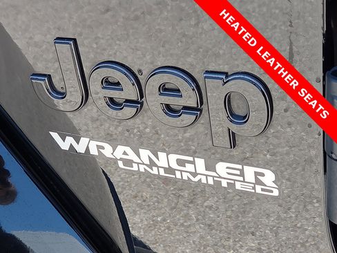 Used 2021 Jeep Wrangler Unlimited Sahara AWD/4WD image 8