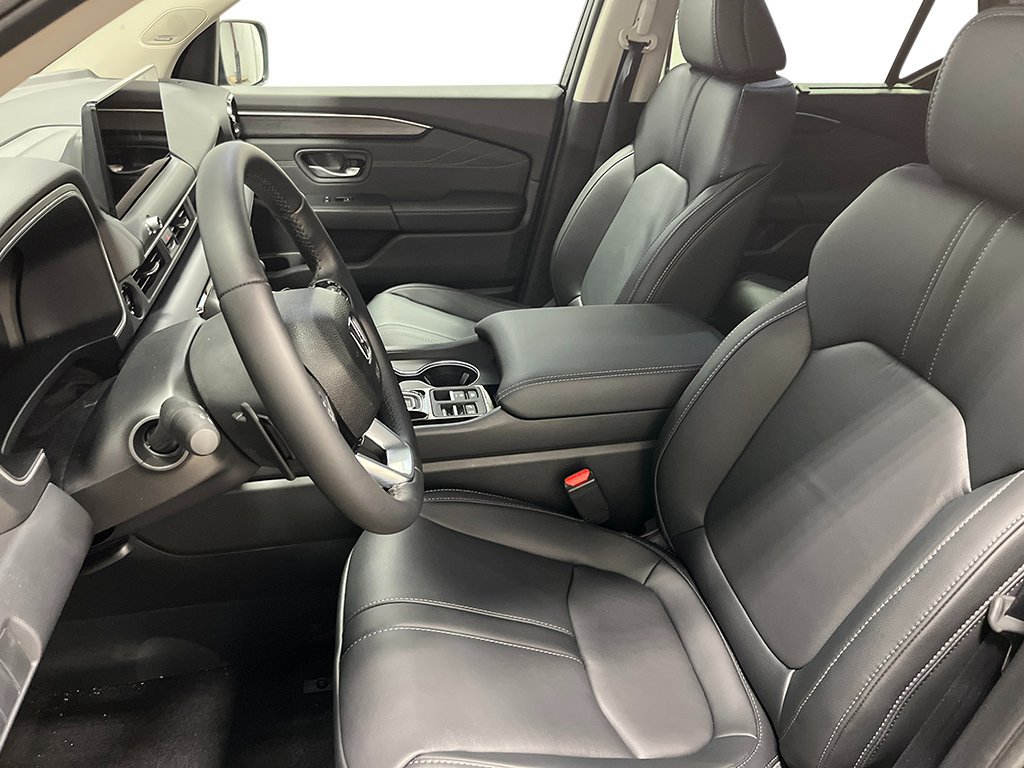 New 2026 Honda Pilot Touring image 7
