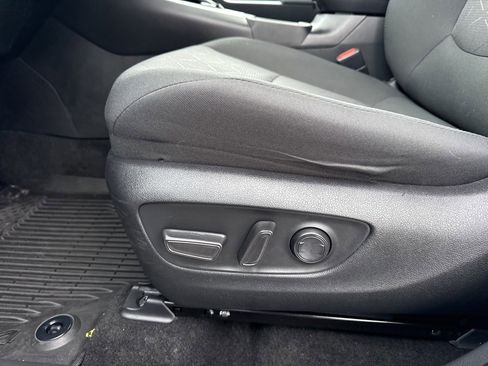 Used 2024 Toyota RAV4 XLE image 15