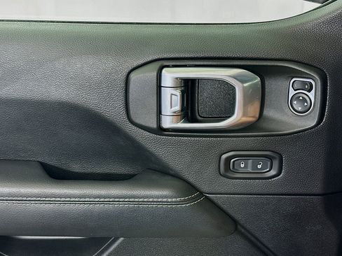 Used 2023 Jeep Wrangler Sahara w/ Cold Weather Group image 15