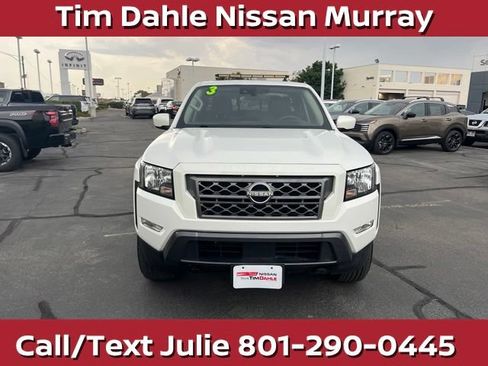 Used 2023 Nissan Frontier SV w/ Technology Package AWD/4WD image 4