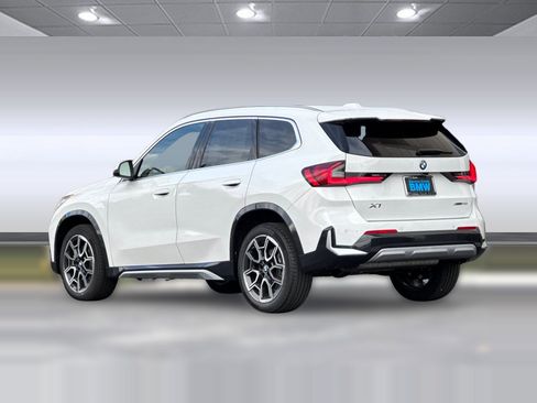 Used 2026 BMW X1 xDrive28i w/ Convenience Package AWD/4WD image 3