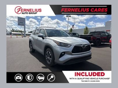 Used 2022 Toyota Highlander XLE