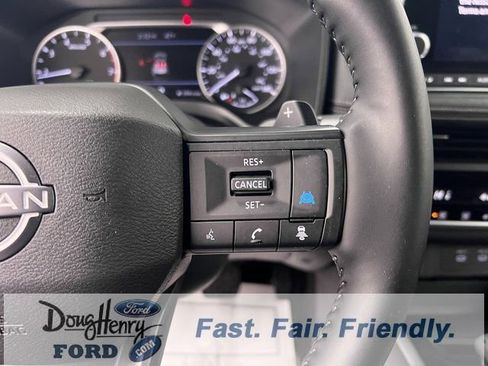 Used 2025 Nissan Rogue SV image 46