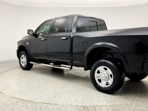 Used 2017 RAM 2500 SLT image 7
